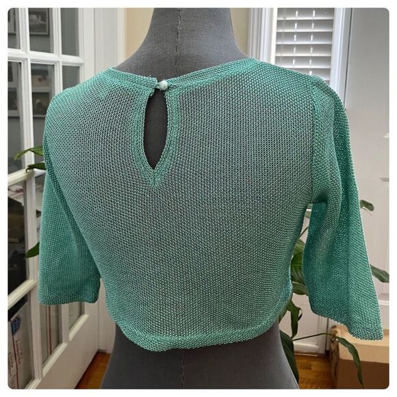 Carlucci Green Metallic Mesh Textured Chic Crop Top Size 4 Small - Picture 7 of 14